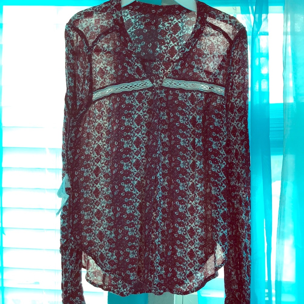 Long sleeve floral bohemian top